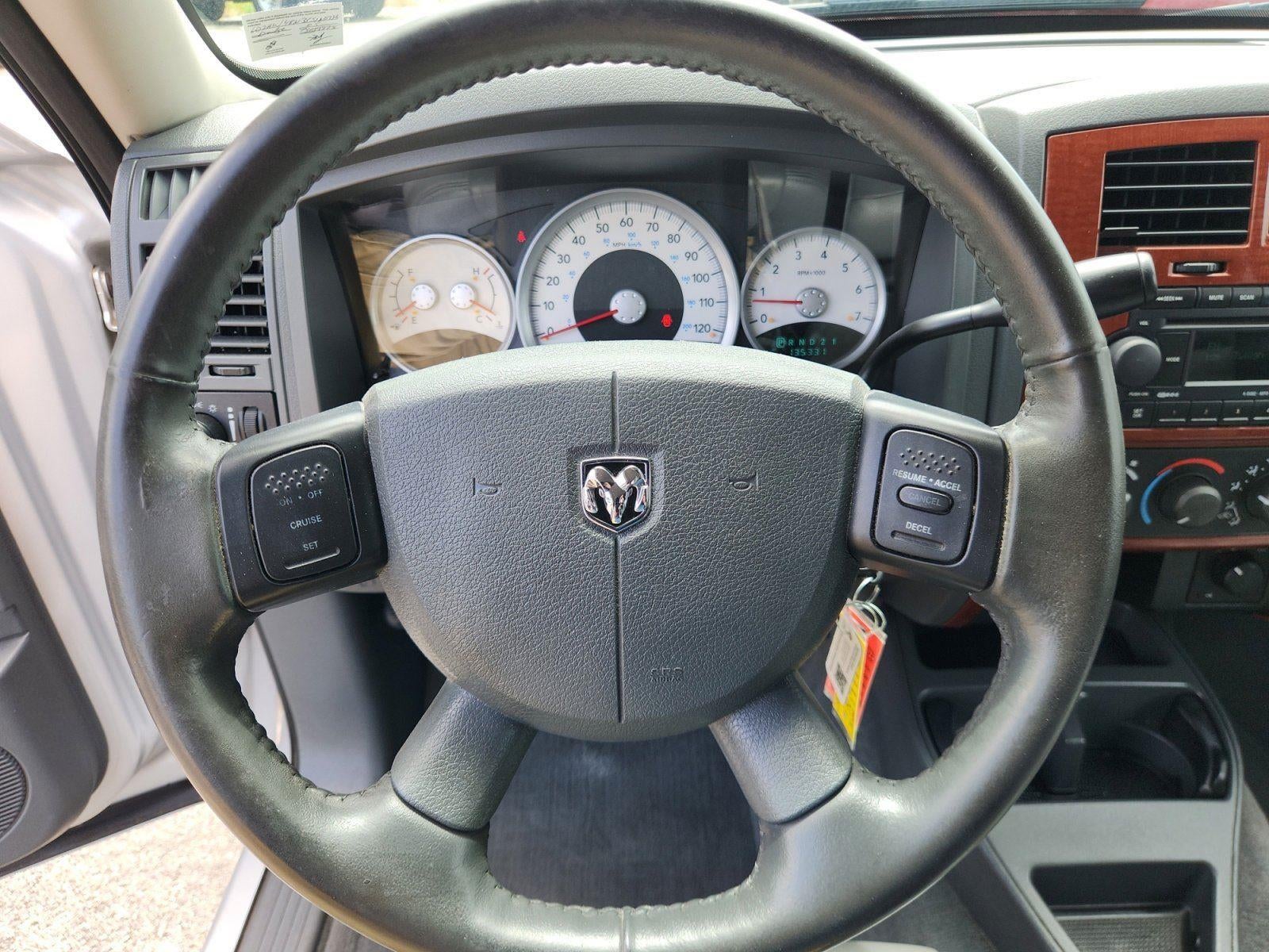 2005 Dodge Dakota SLT