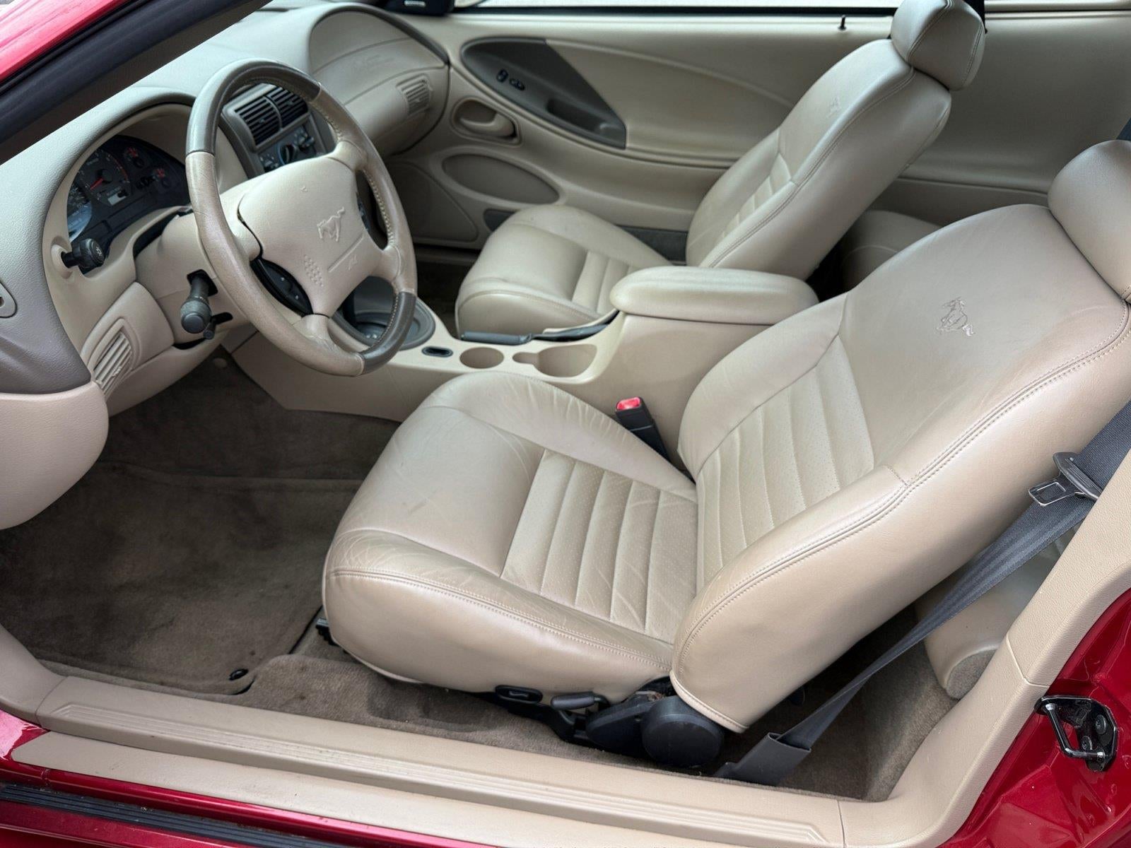 2003 Ford Mustang GT Deluxe