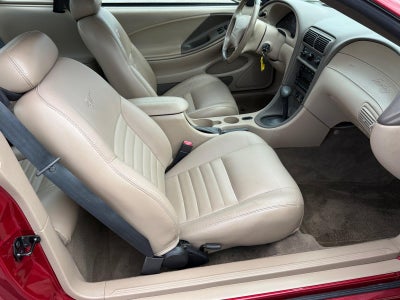 2003 Ford Mustang GT Deluxe