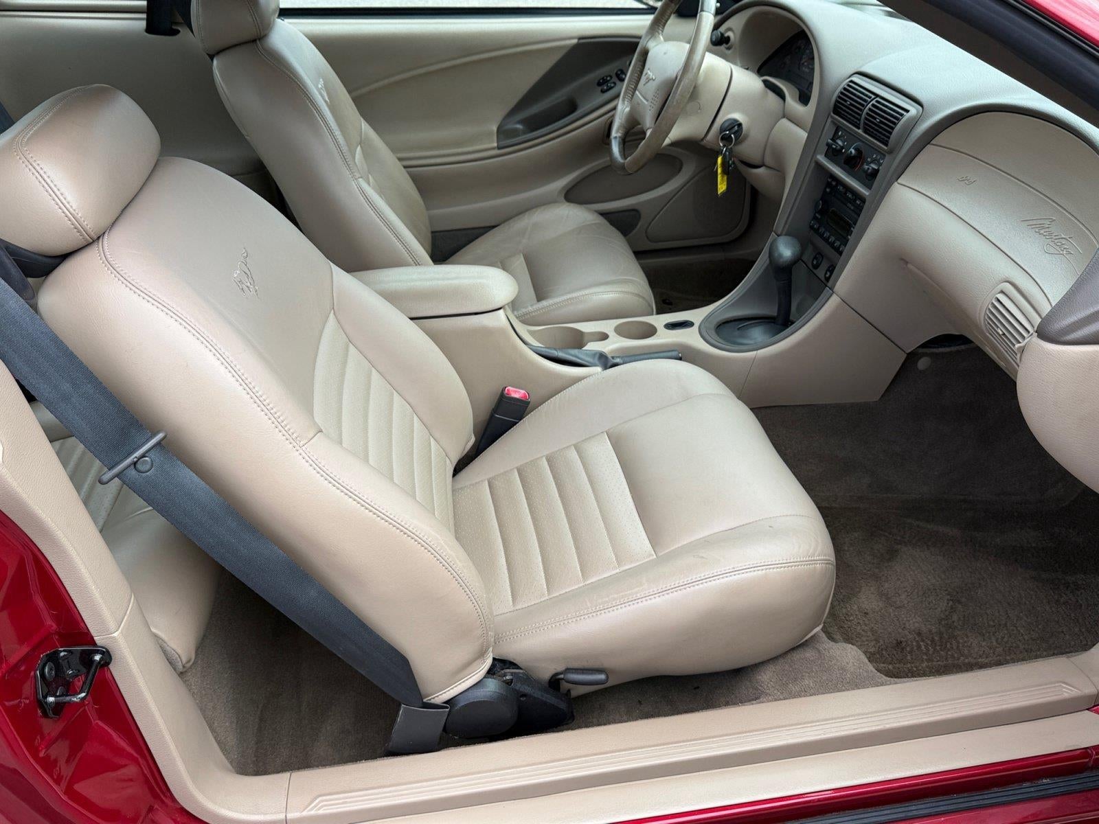 2003 Ford Mustang GT Deluxe