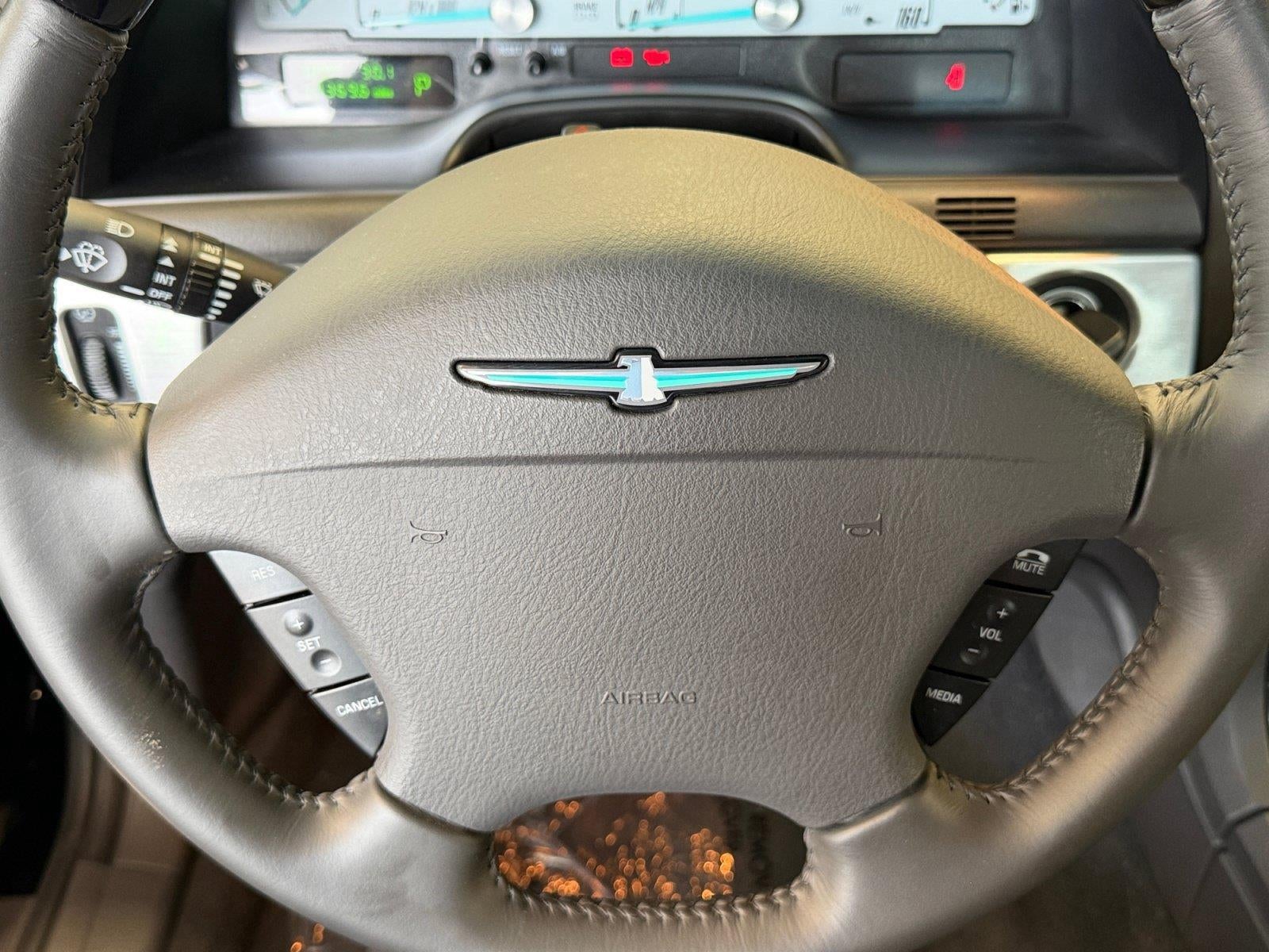 2002 Ford Thunderbird w/Hardtop Deluxe