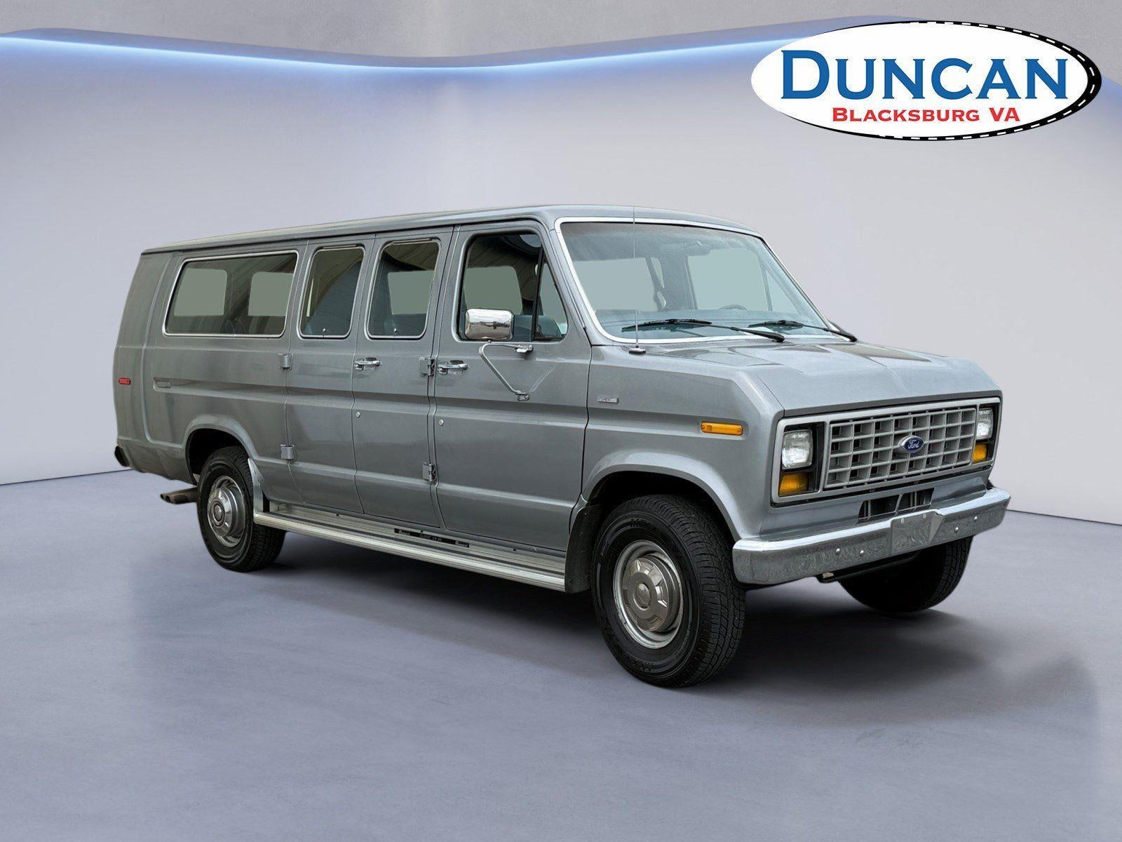 1988 Ford Club Wagon Base
