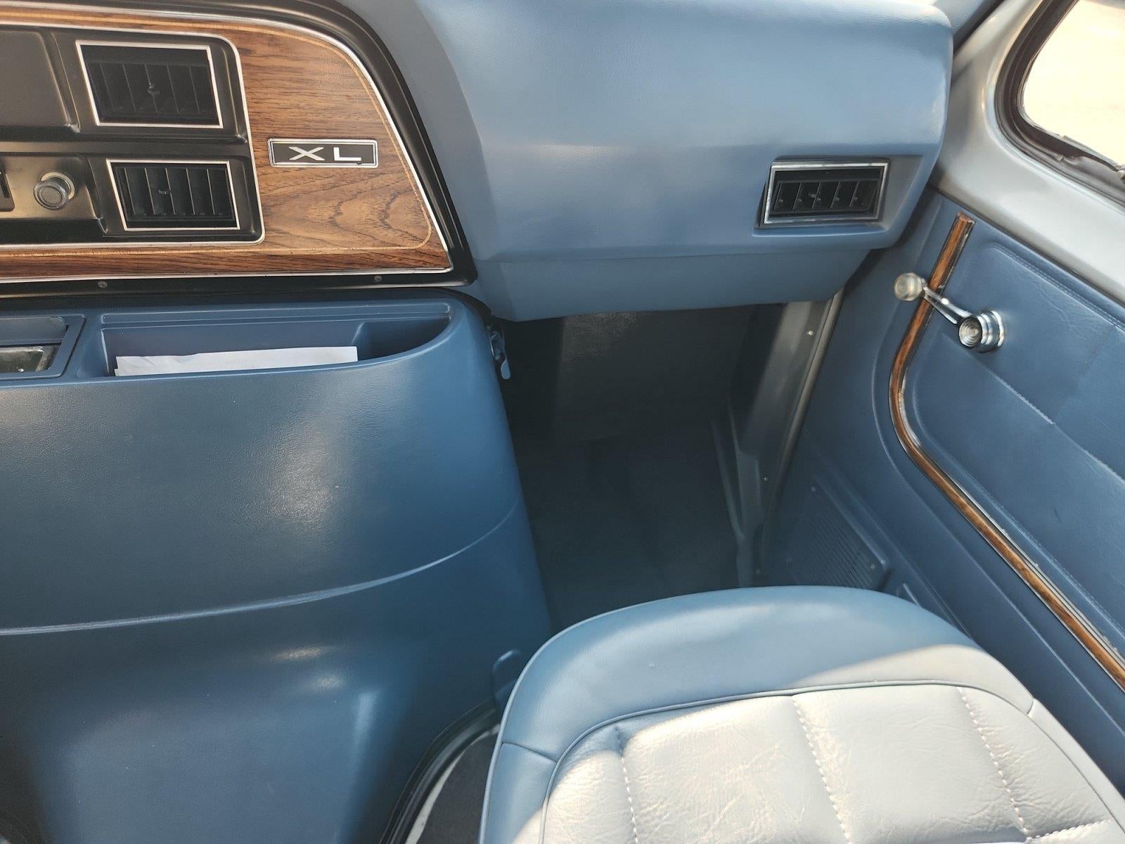 1988 Ford Club Wagon Base