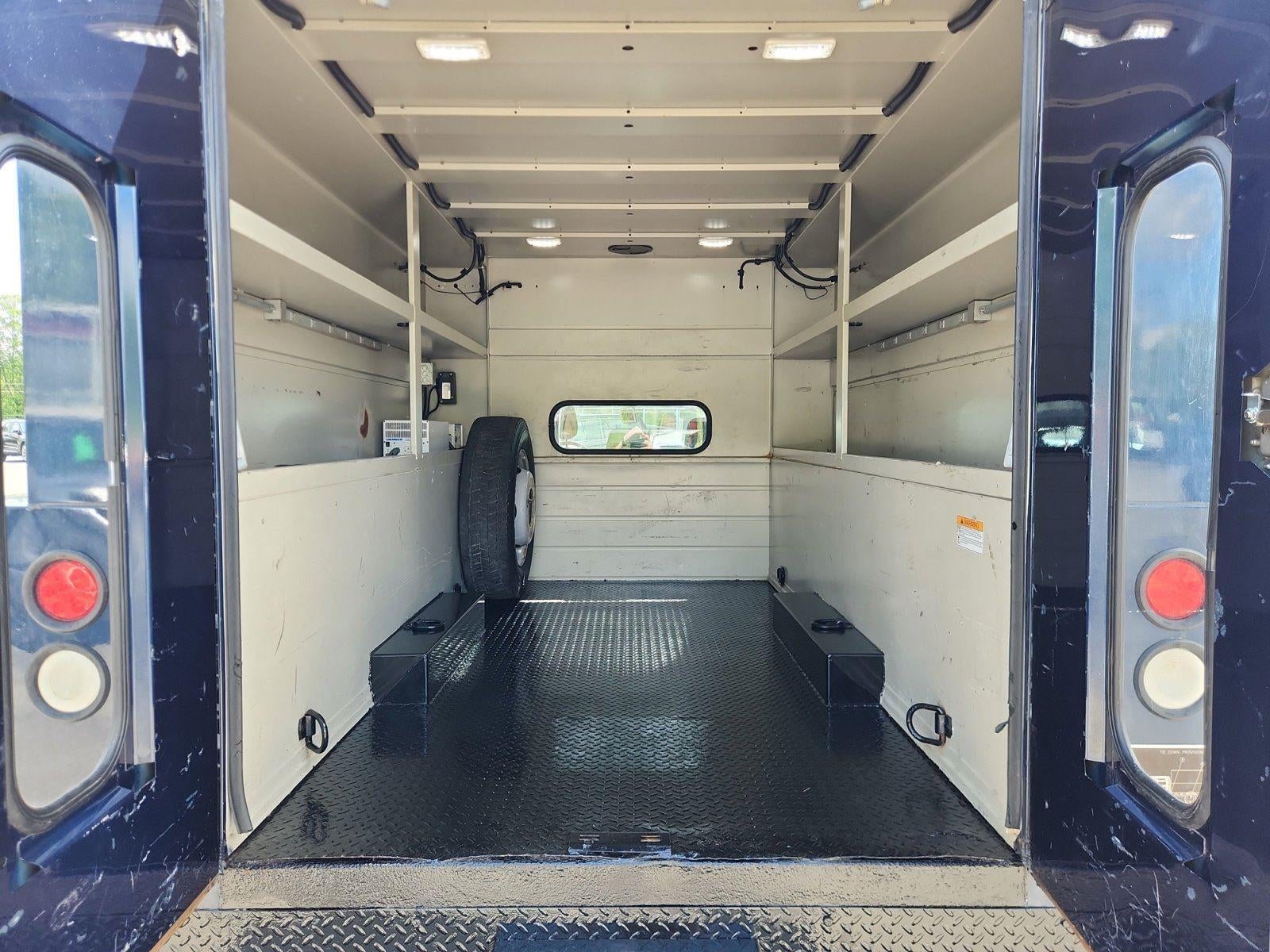 2013 Ford F450 Base