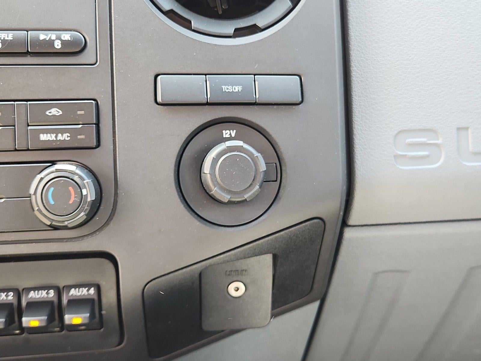 2013 Ford Super Duty F-450 DRW XL