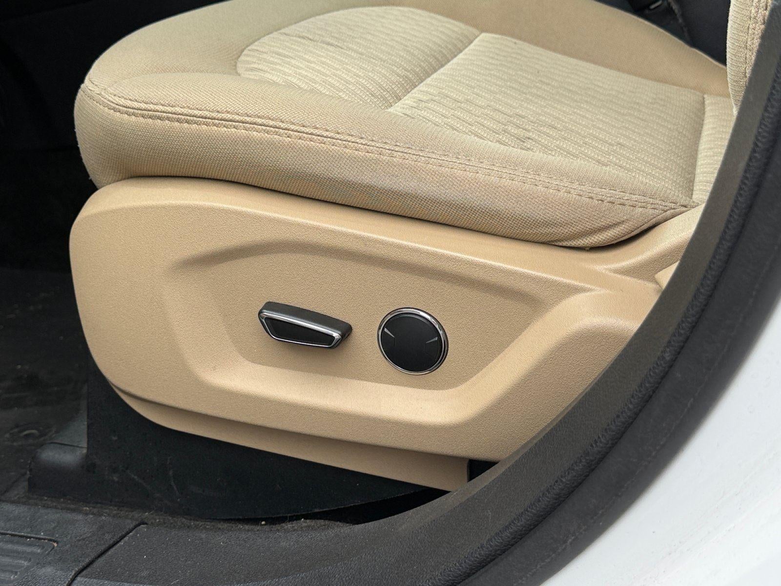 2017 Ford Explorer Base