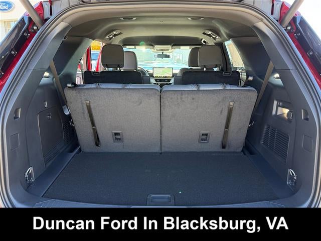 2027 Ford Explorer Active w/200A Pkg