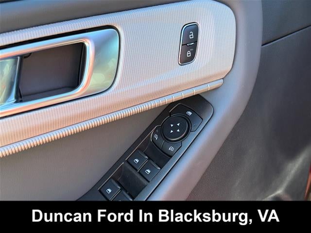 2027 Ford Explorer Active w/200A Pkg