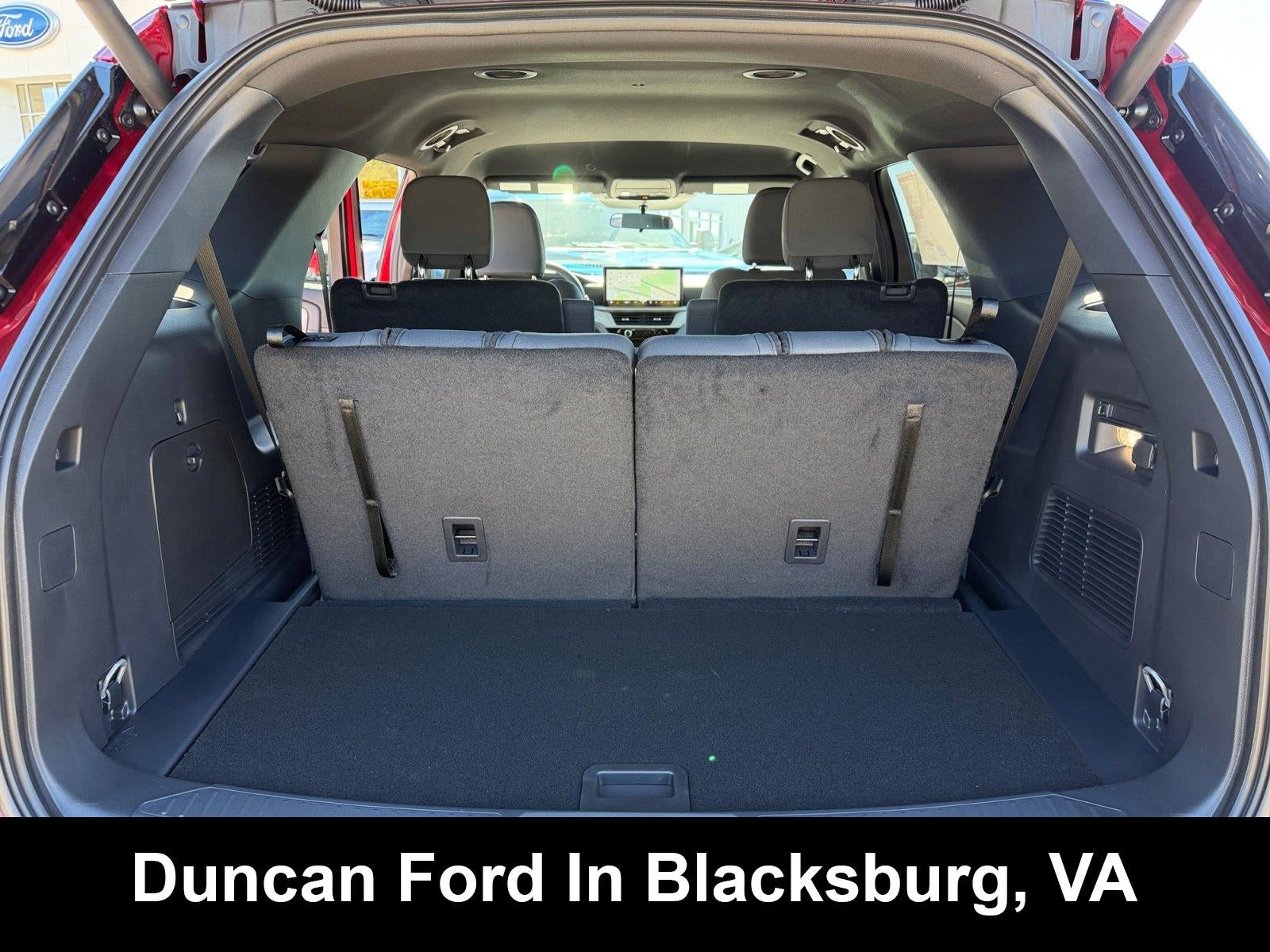 2027 Ford Explorer Active w/200A Pkg