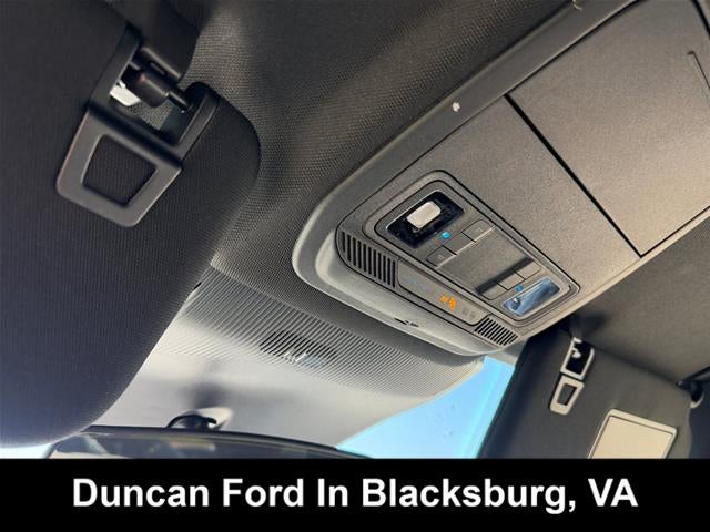 2027 Ford Explorer Active w/200A Pkg