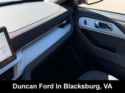 2027 Ford Explorer Active w/200A Pkg