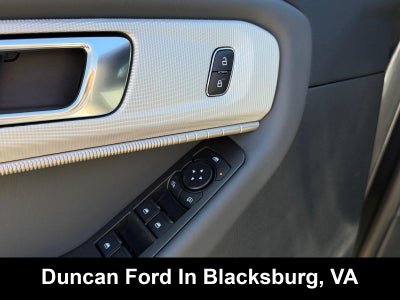 2027 Ford Explorer Active w/200A Pkg