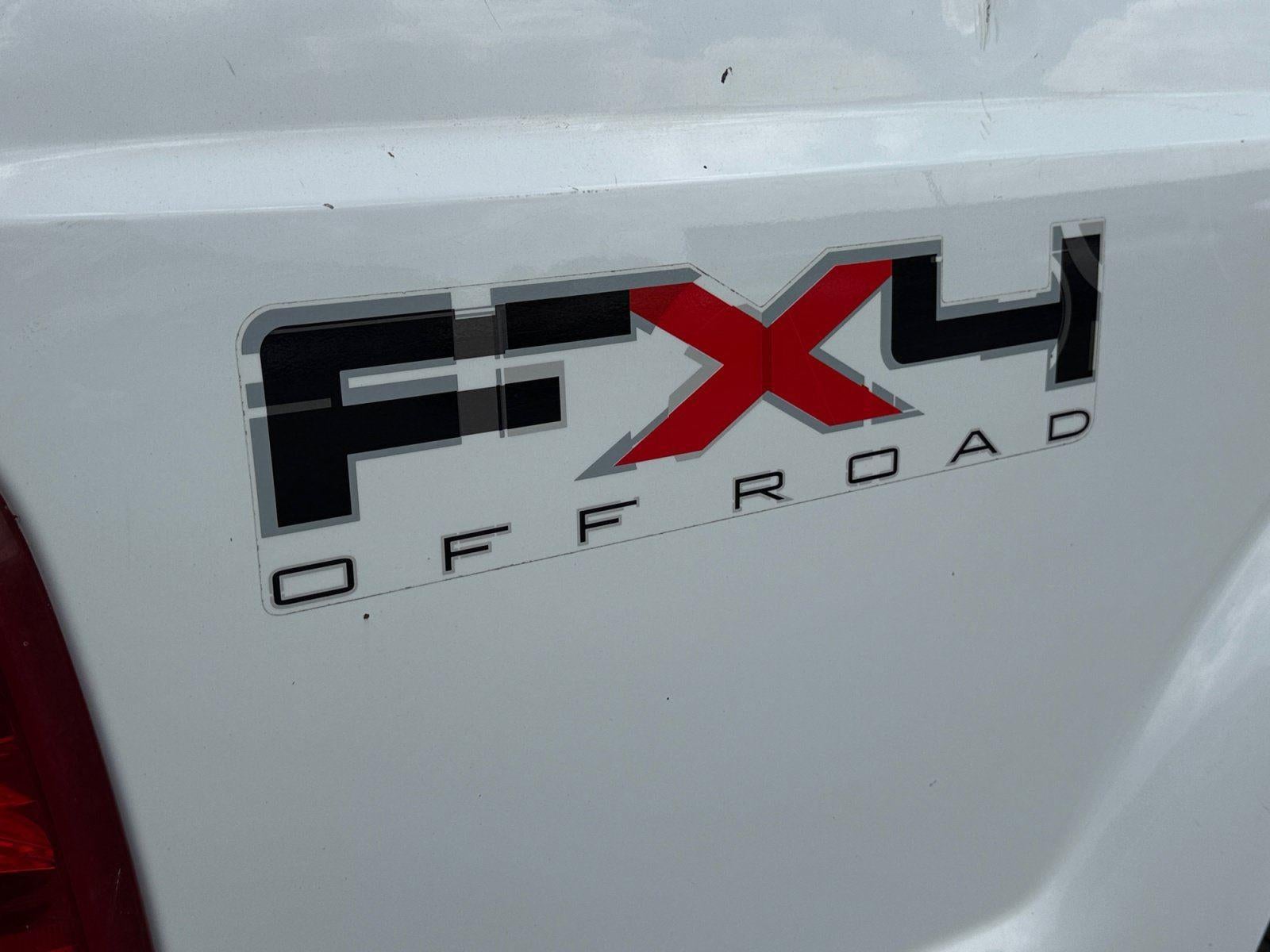 2011 Ford Super Duty F-350 Srw XL