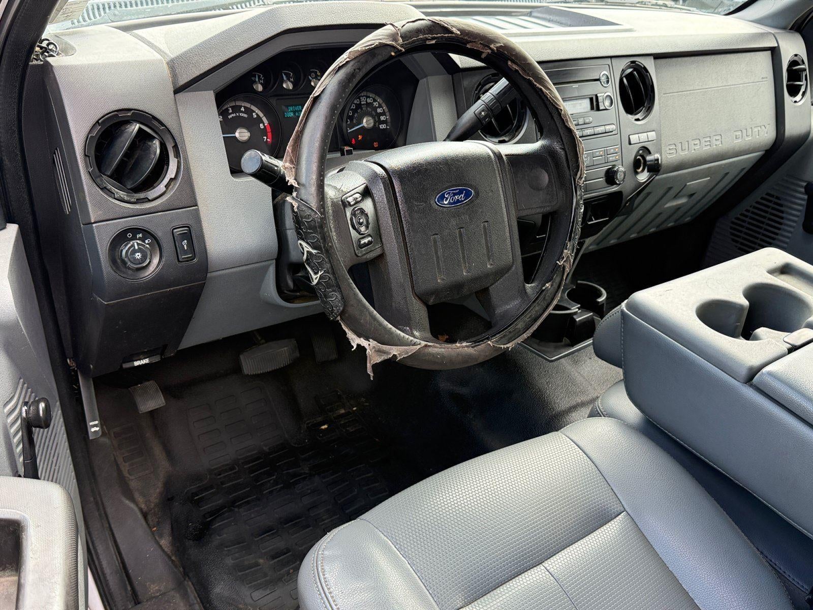 2011 Ford Super Duty F-350 Srw XL