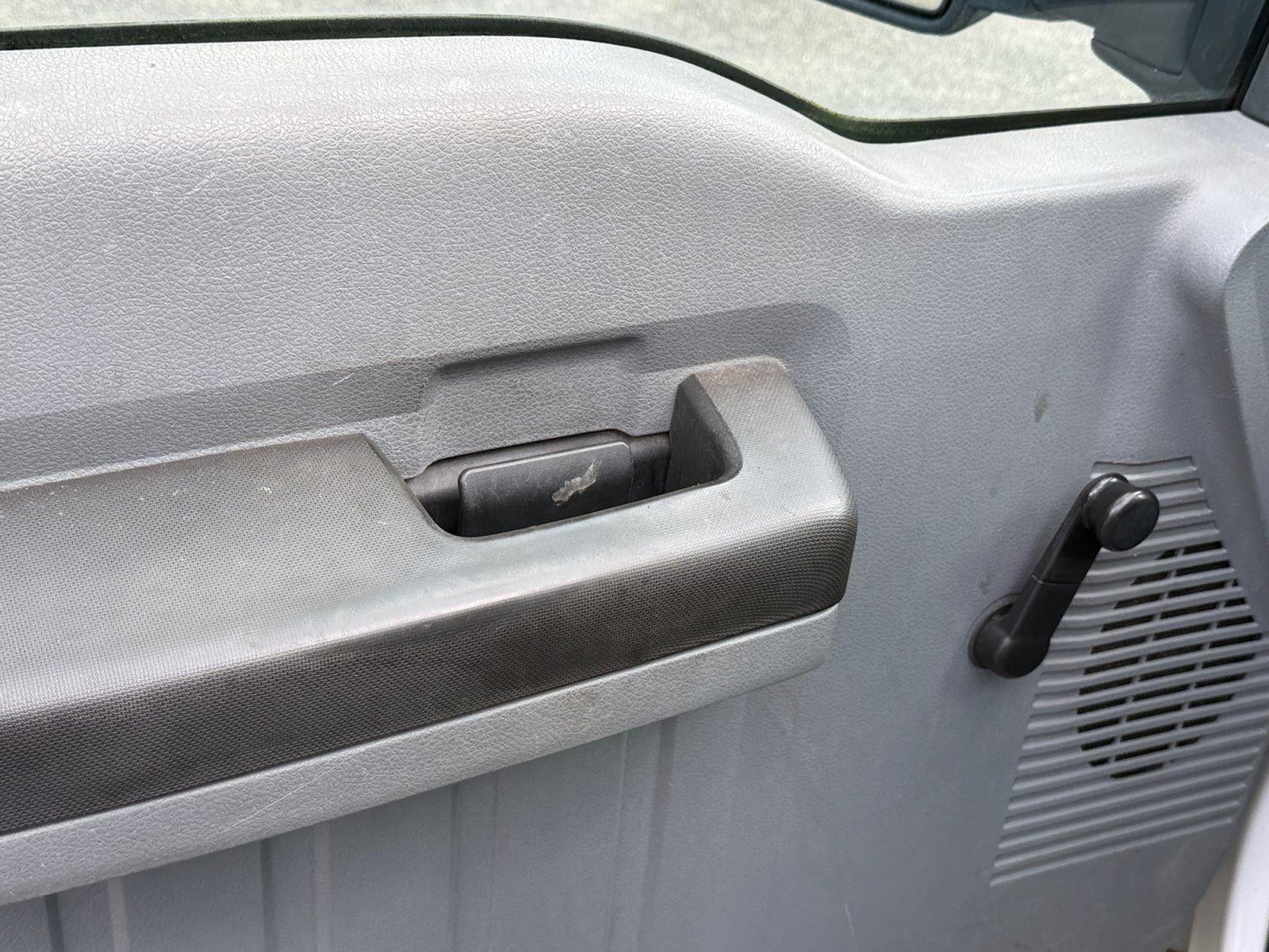 2011 Ford Super Duty F-350 Srw XL