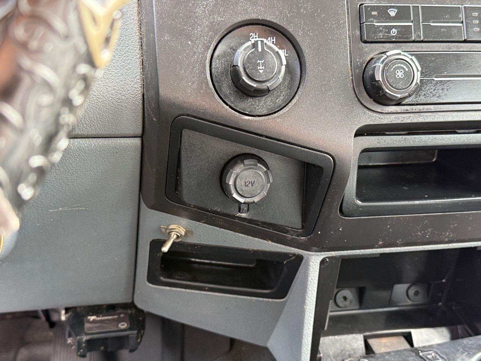 2011 Ford Super Duty F-350 Srw XL