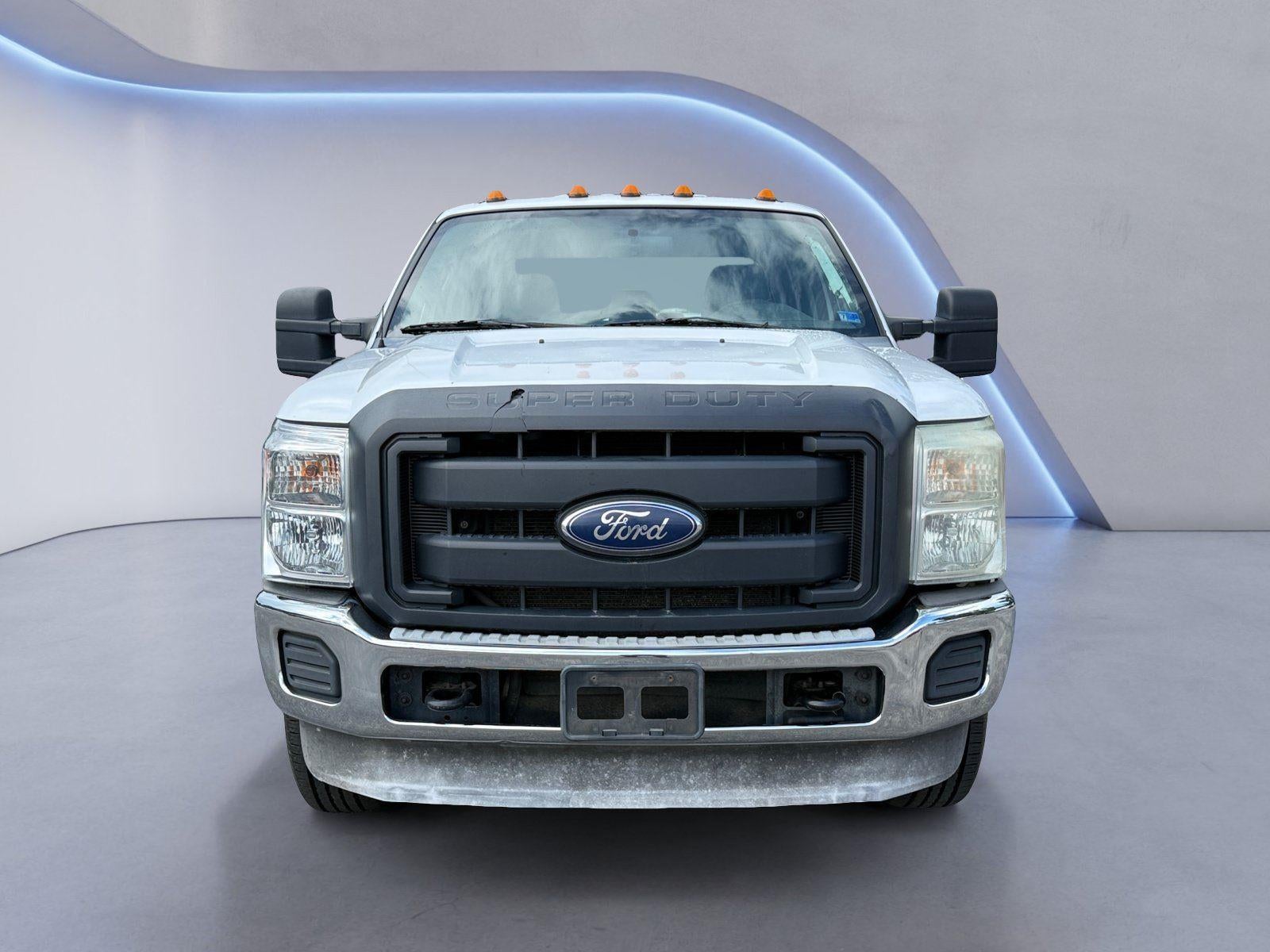 2011 Ford Super Duty F-350 Srw XL