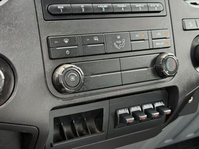 2011 Ford Super Duty F-350 SRW XL