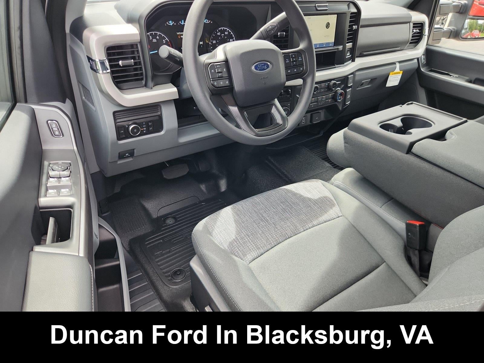 2026 Ford Super Duty F-350 Srw XLT