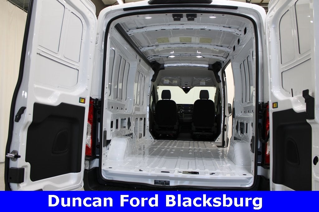 2025 Ford Transit-250 Base