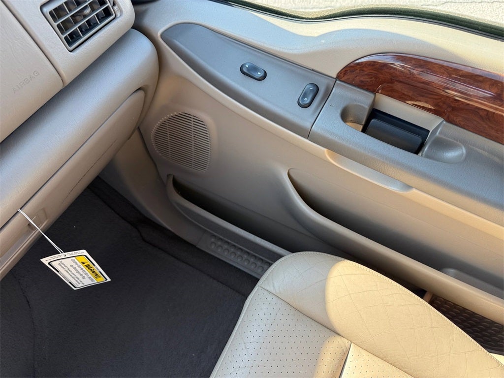 2001 Ford F-250SD Base