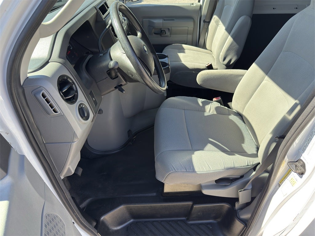 2013 Ford E-350SD Base