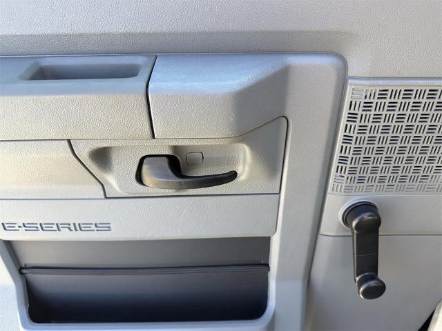 2013 Ford E-350SD Base