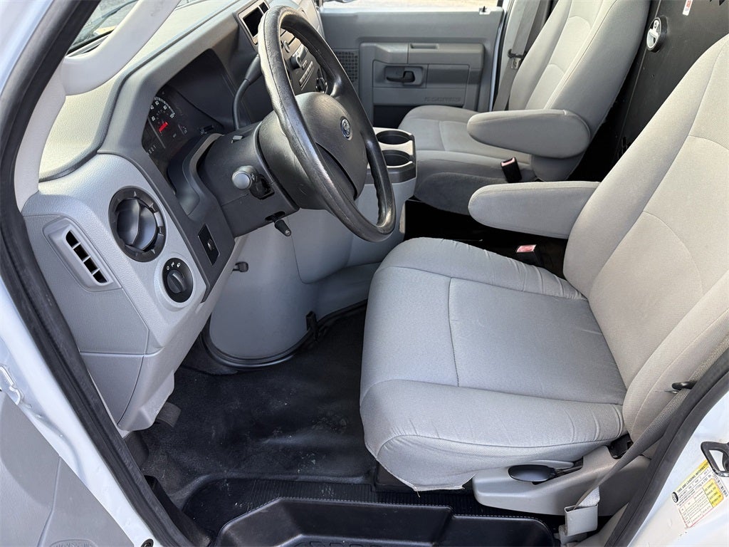 2014 Ford E-350SD Base