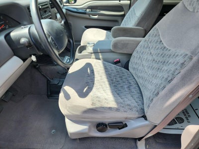 2000 Ford Super Duty F-350 DRW XLT