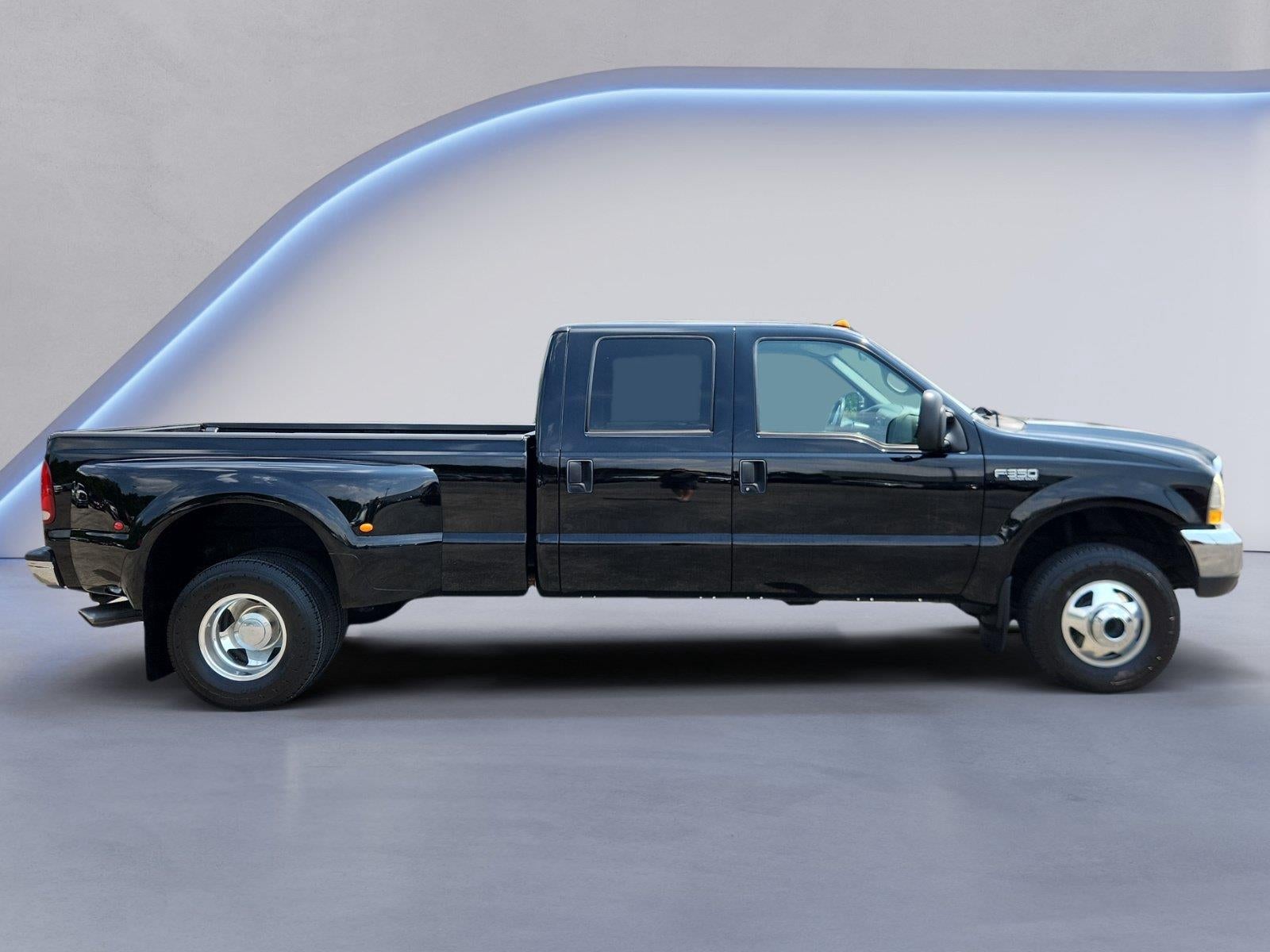 2000 Ford Super Duty F-350 DRW XLT