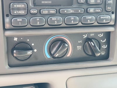 2000 Ford Super Duty F-350 DRW XLT