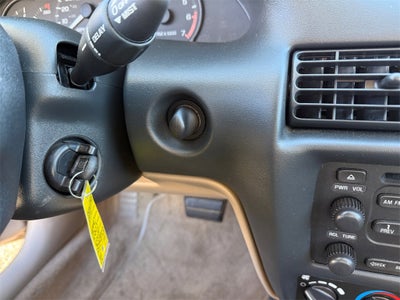 2003 Chevrolet Cavalier Base