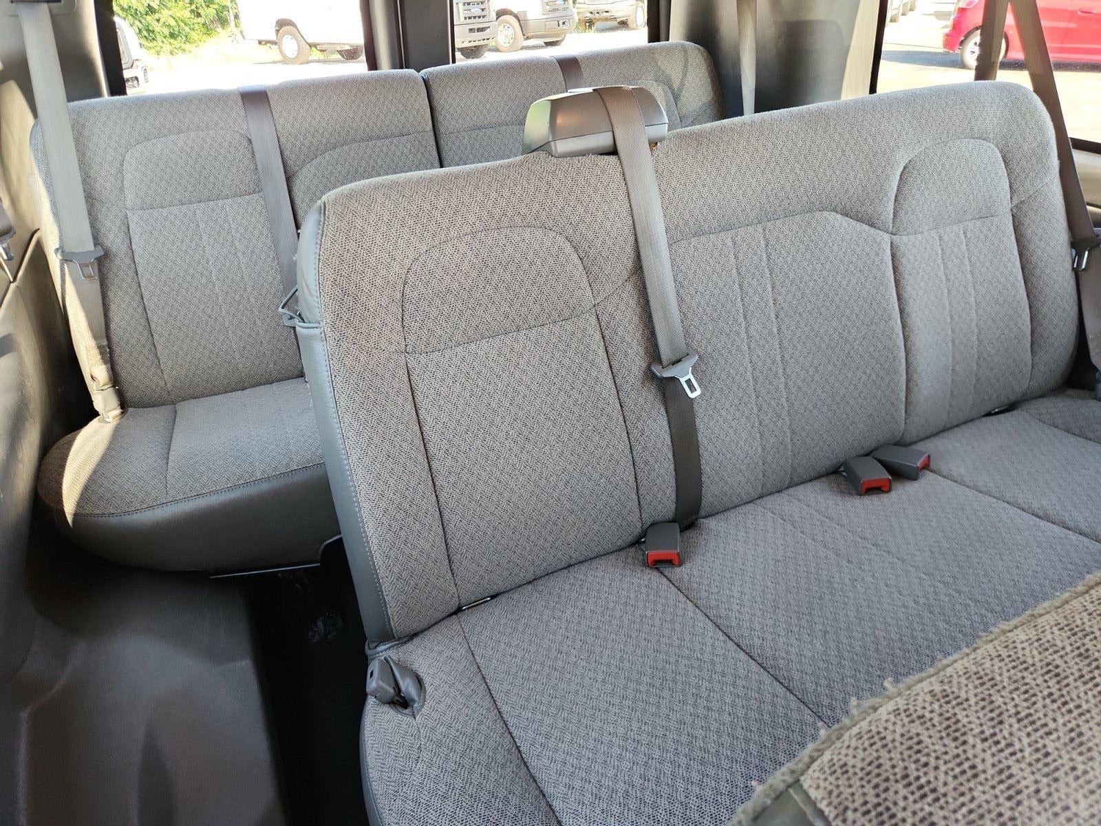 2017 Chevrolet Express Passenger LT