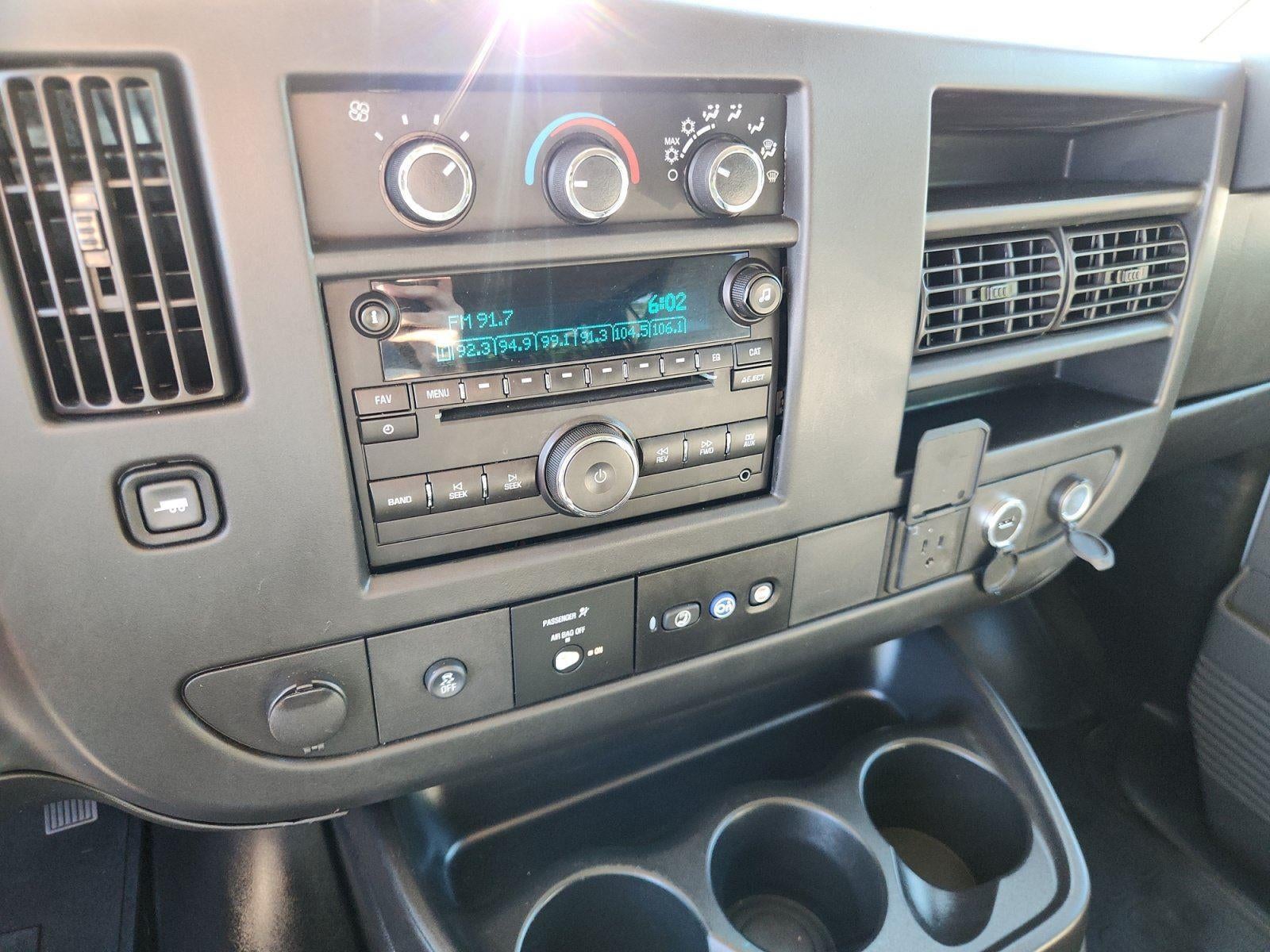 2017 Chevrolet Express Passenger LT