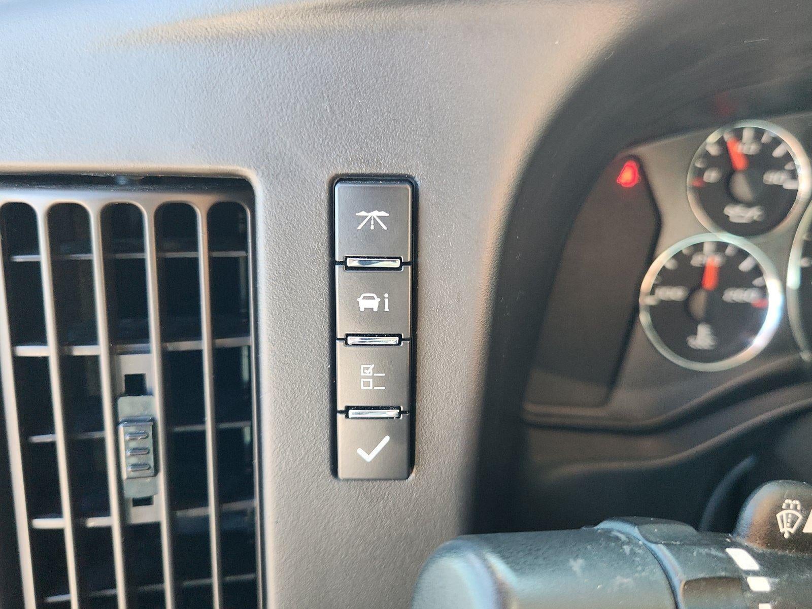 2017 Chevrolet Express Passenger LT