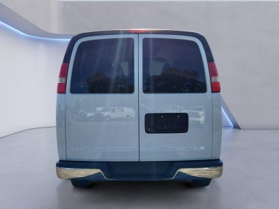 2017 Chevrolet Express Passenger LT
