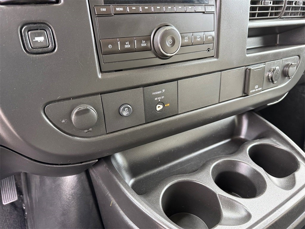 2017 Chevrolet Express 3500 LT Passenger