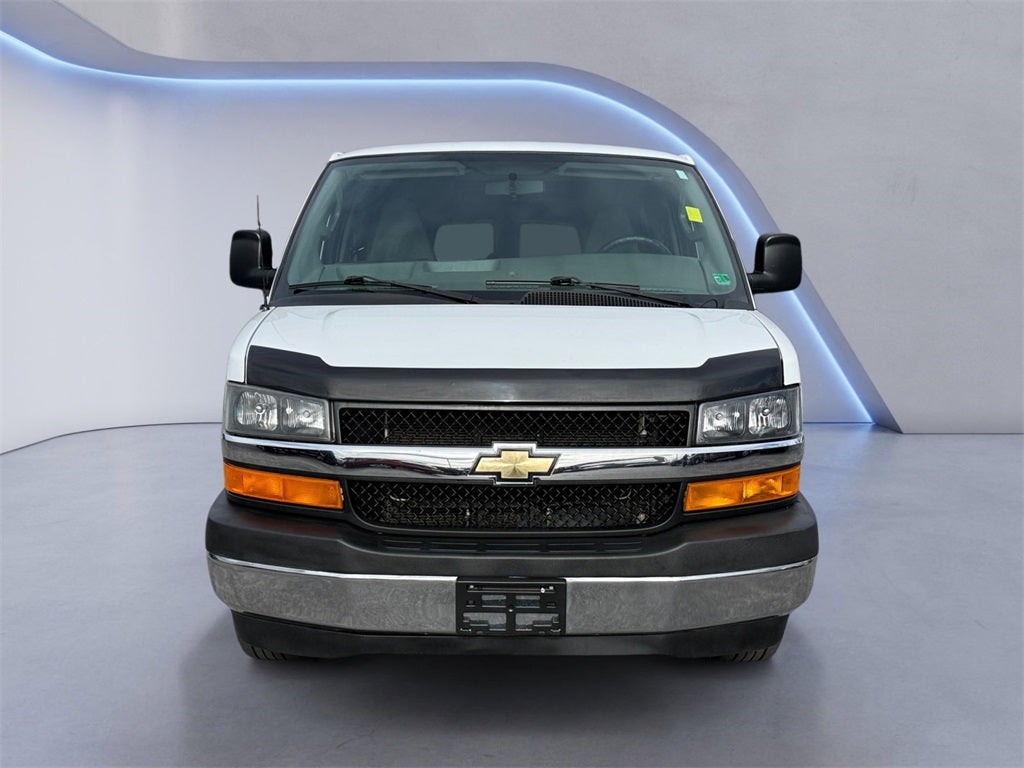 2017 Chevrolet Express 3500 LT Passenger
