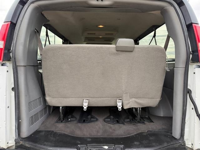 2017 Chevrolet Express 3500 LT Passenger