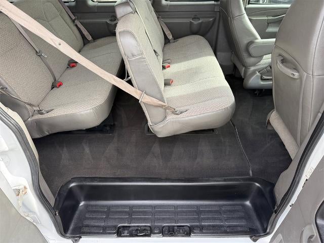 2017 Chevrolet Express 3500 LT Passenger