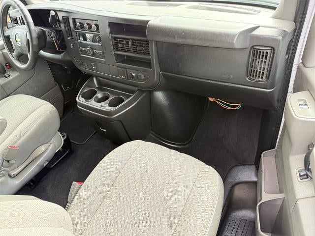 2017 Chevrolet Express 3500 LT Passenger