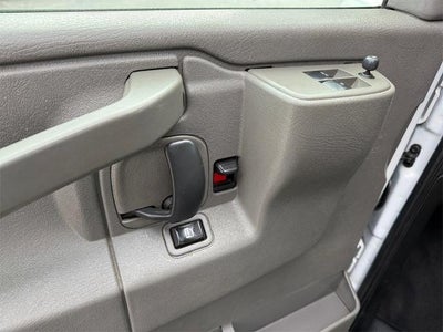 2017 Chevrolet Express 3500 LT Passenger