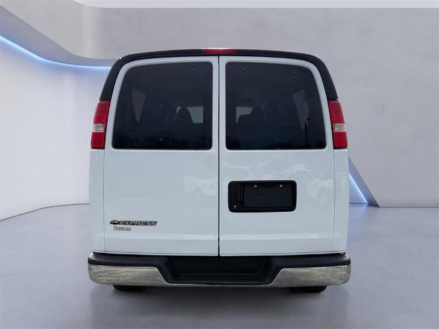 2017 Chevrolet Express 3500 LT Passenger