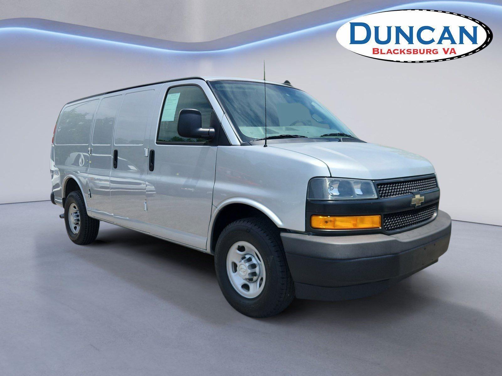 2018 Chevrolet Express 2500 Work Van HD's photo
