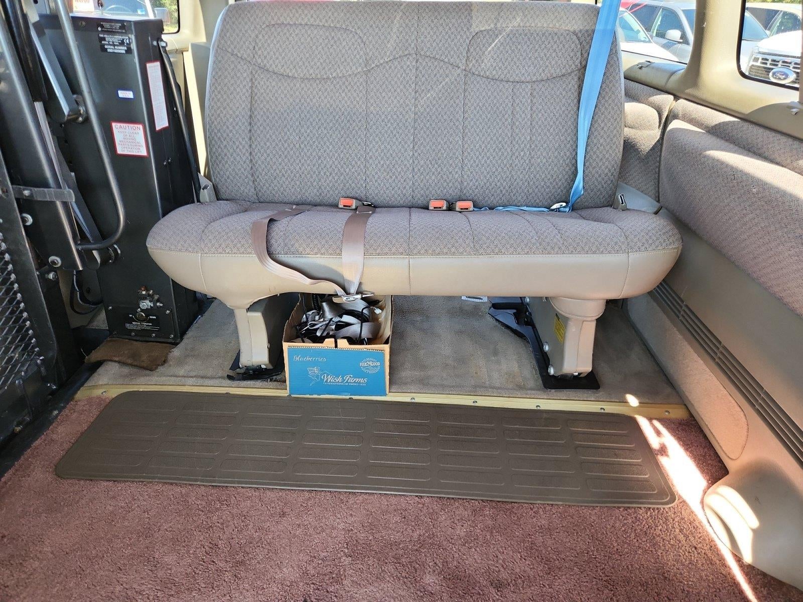 2001 Chevrolet Express Van Base