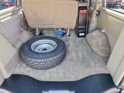 2001 Chevrolet Express Van Base