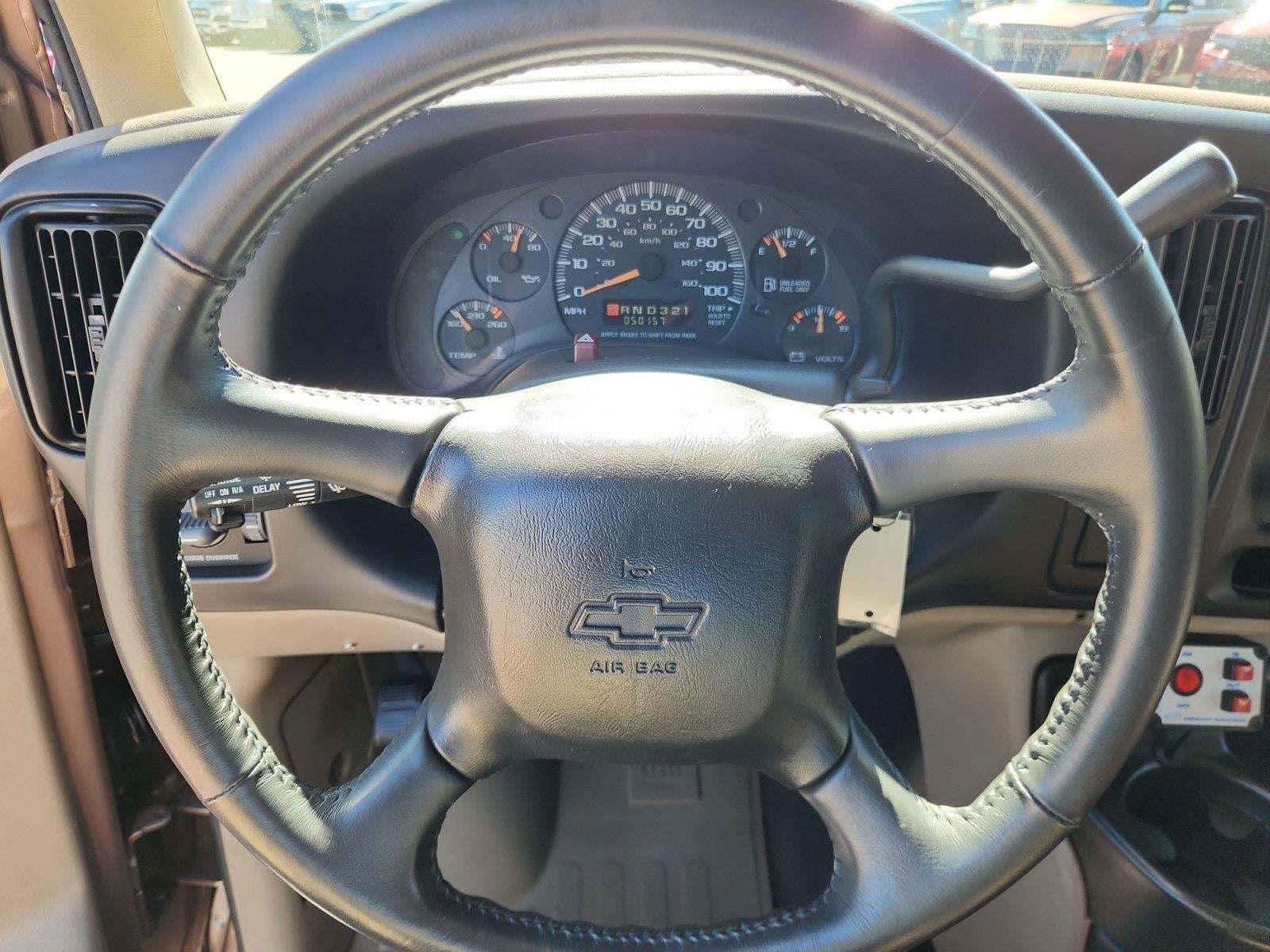 2001 Chevrolet Express Van Base