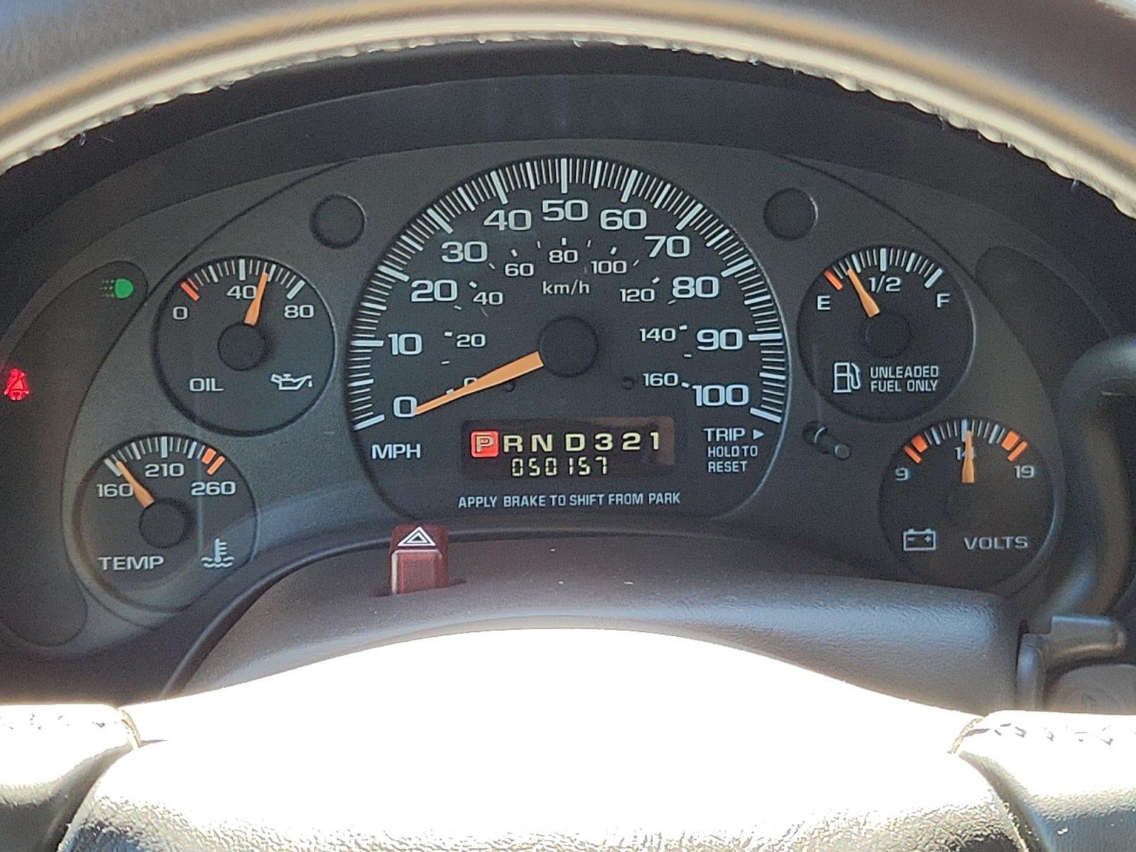 2001 Chevrolet Express Van Base