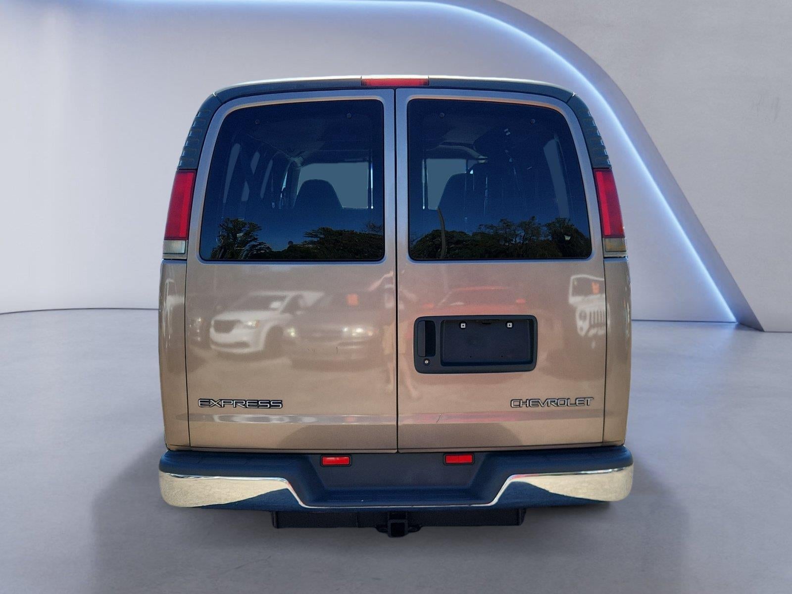 2001 Chevrolet Express Van Base