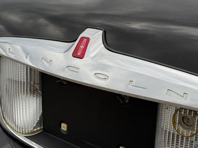 1998 Lincoln Town Car Executive